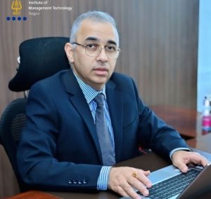 Dr. Rajneesh Chauhan